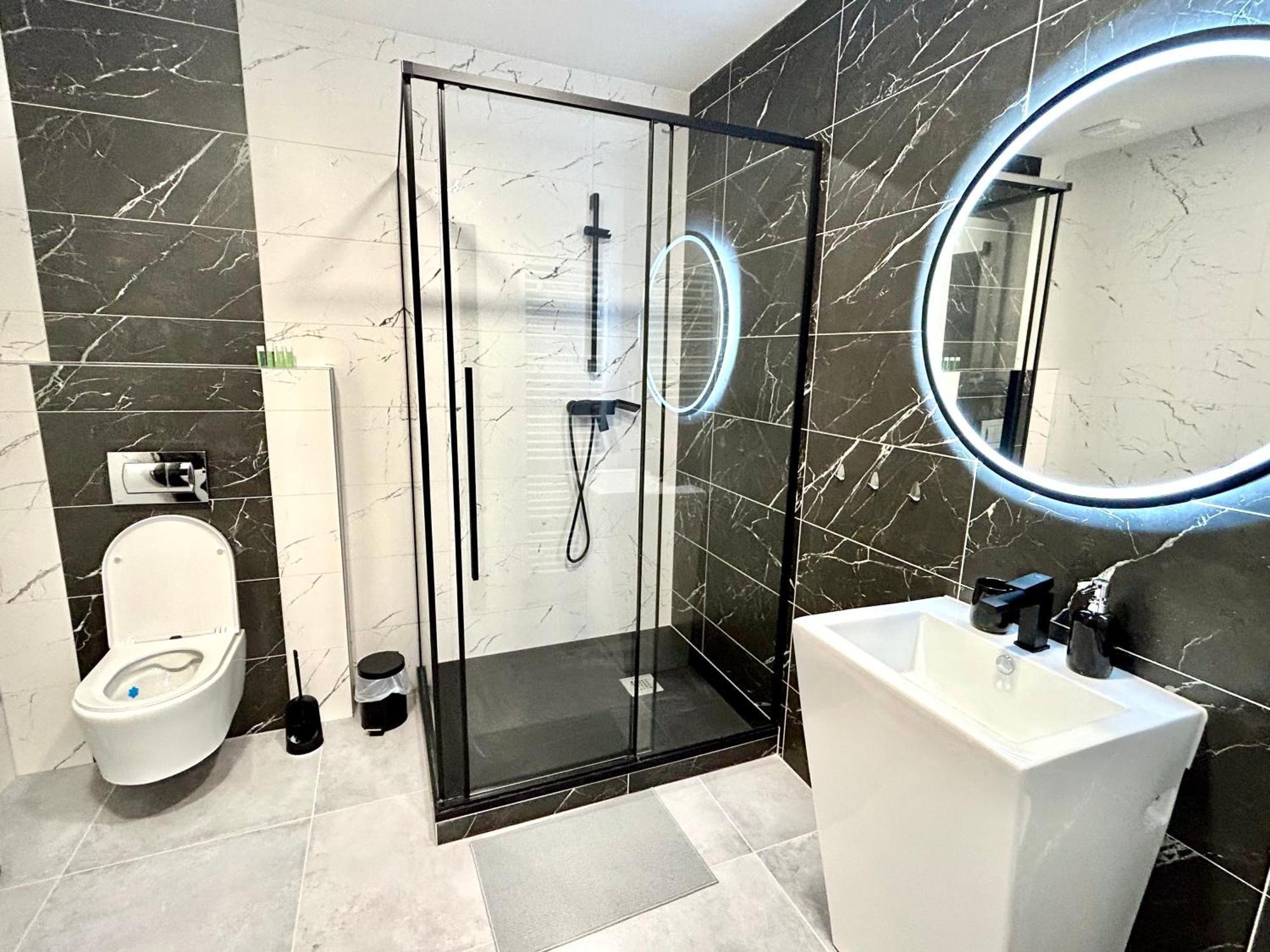 Apartmany Premium Se Soukromym Parkovanim Česká Lípa Exterior foto