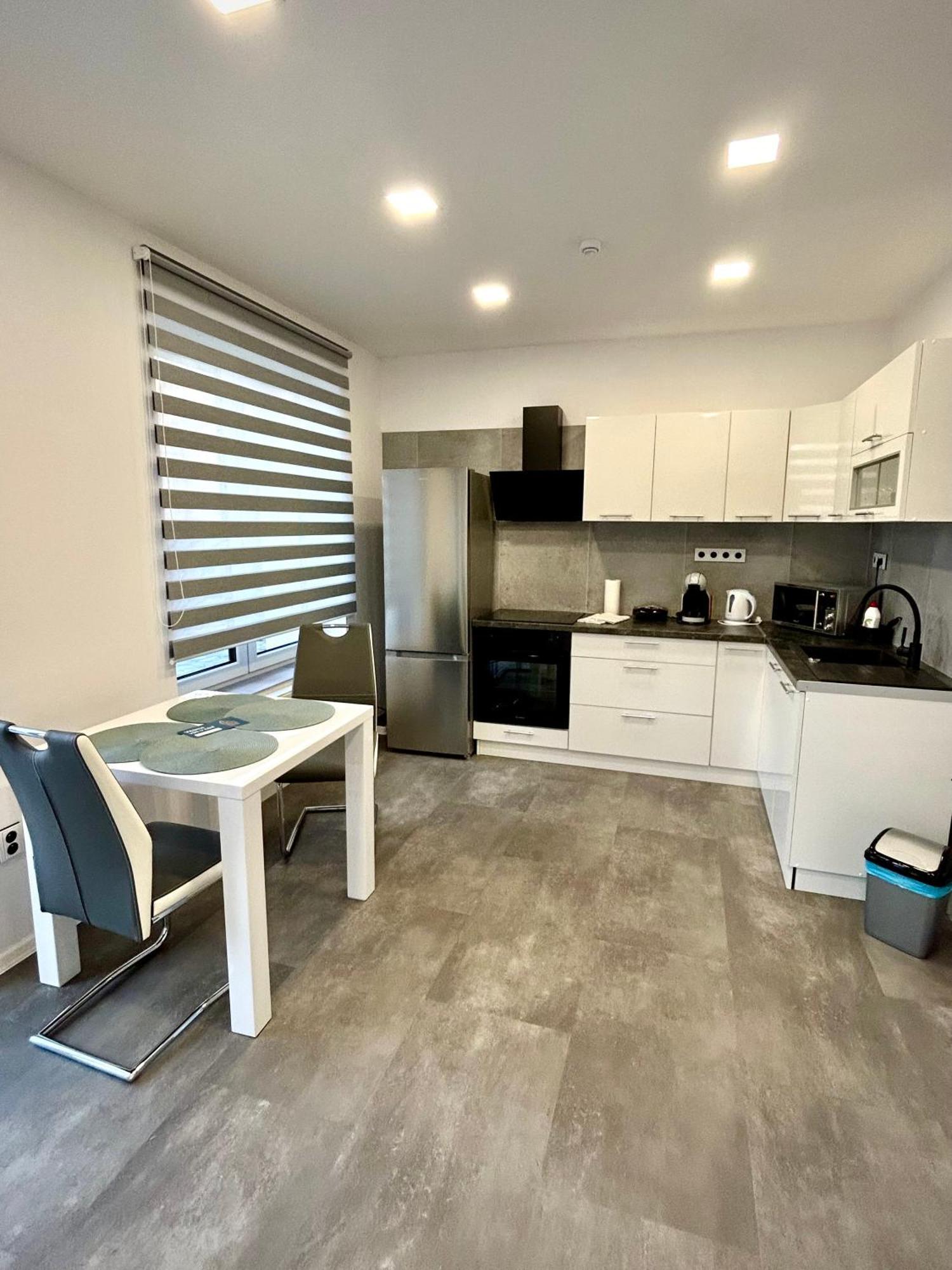 Apartmany Premium Se Soukromym Parkovanim Česká Lípa Exterior foto